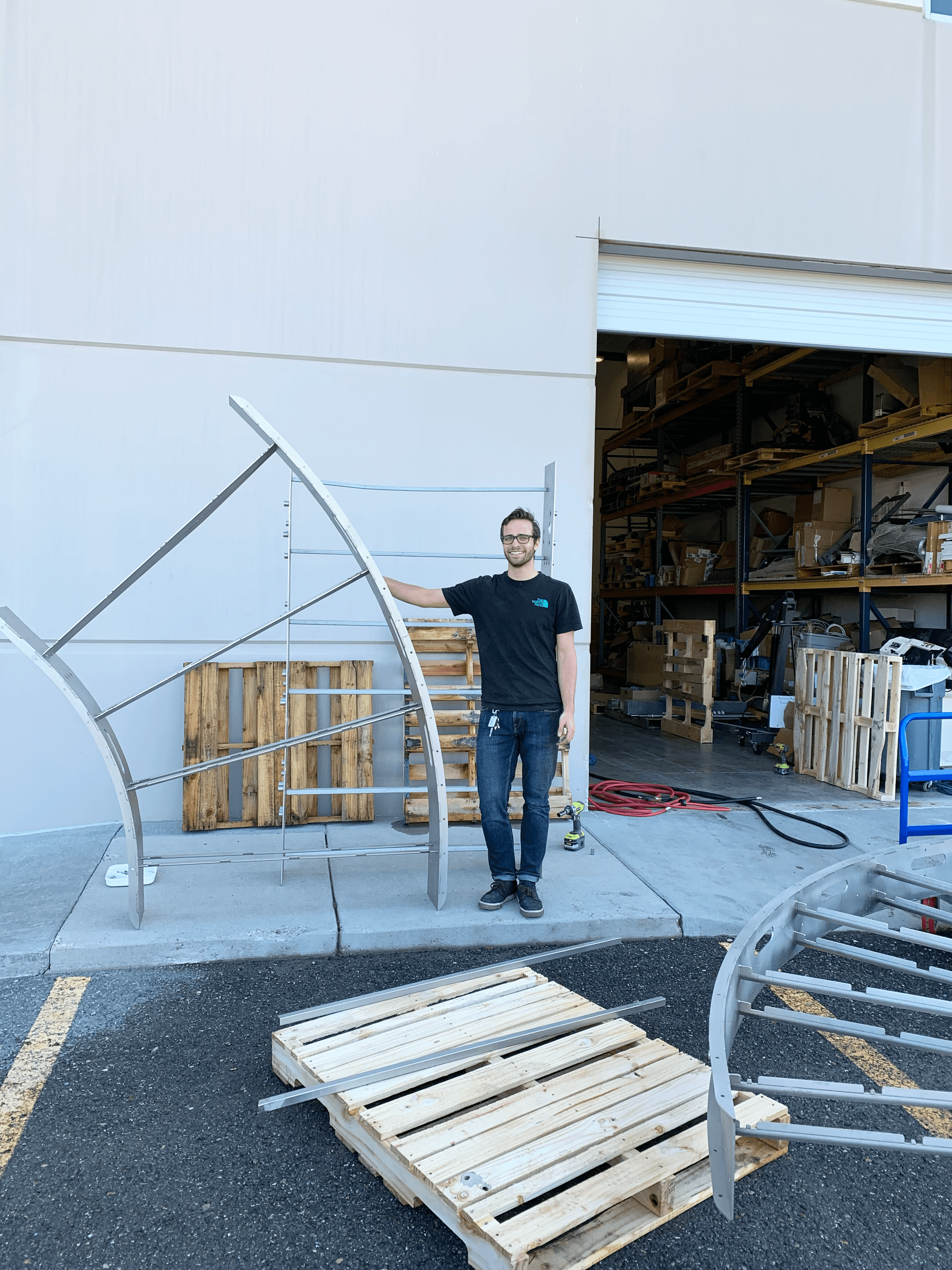 Modular conveyor system with U-shaped curve