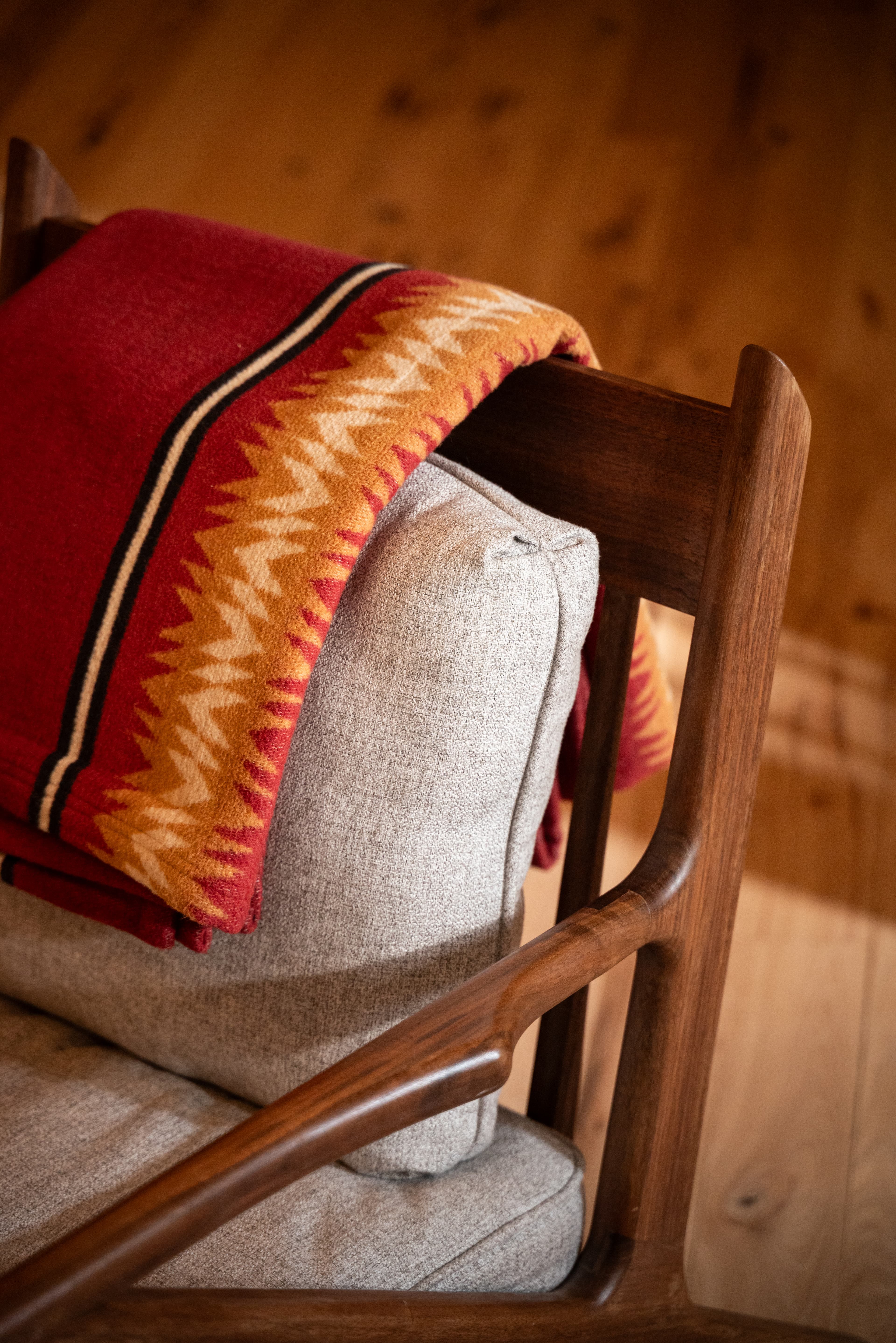 G Chair corner and joinery detail